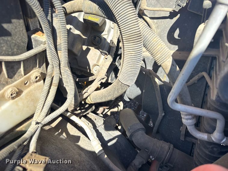 image for item ER2424 2011 Ford F250 Super Duty utility bed pickup truck