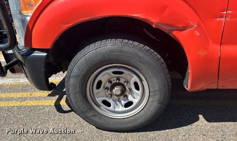 image for item ER2424 2011 Ford F250 Super Duty utility bed pickup truck