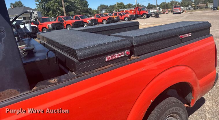 image for item ER2425 2011 Ford F250 Super Duty pickup truck