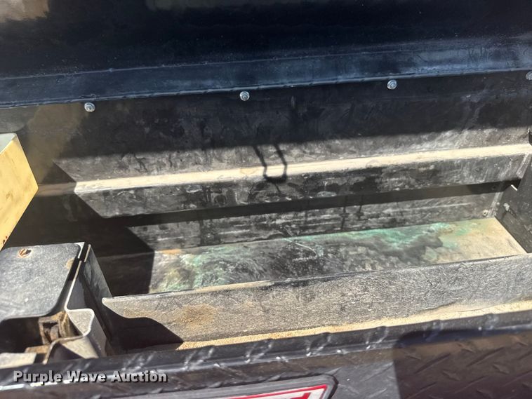 image for item ER2425 2011 Ford F250 Super Duty pickup truck