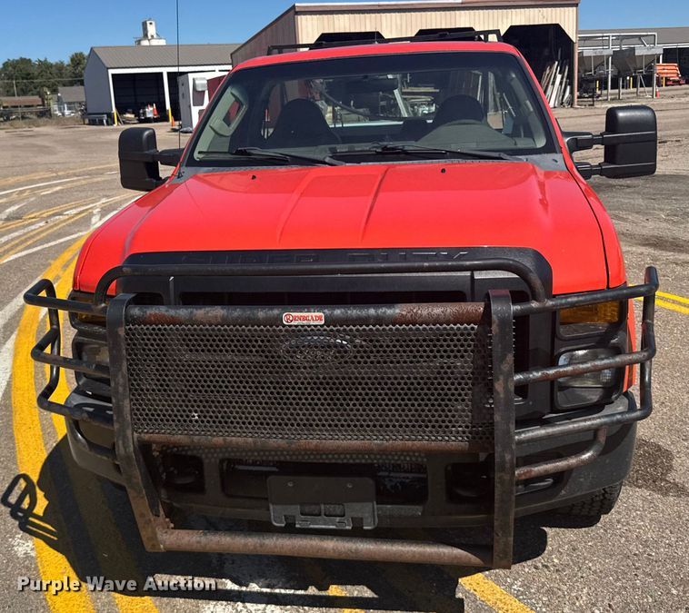 image for item ER2426 2009 Ford F250 Super Duty utility bed pickup truck