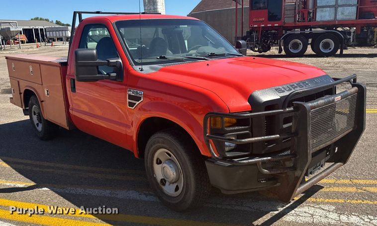 image for item ER2426 2009 Ford F250 Super Duty utility bed pickup truck