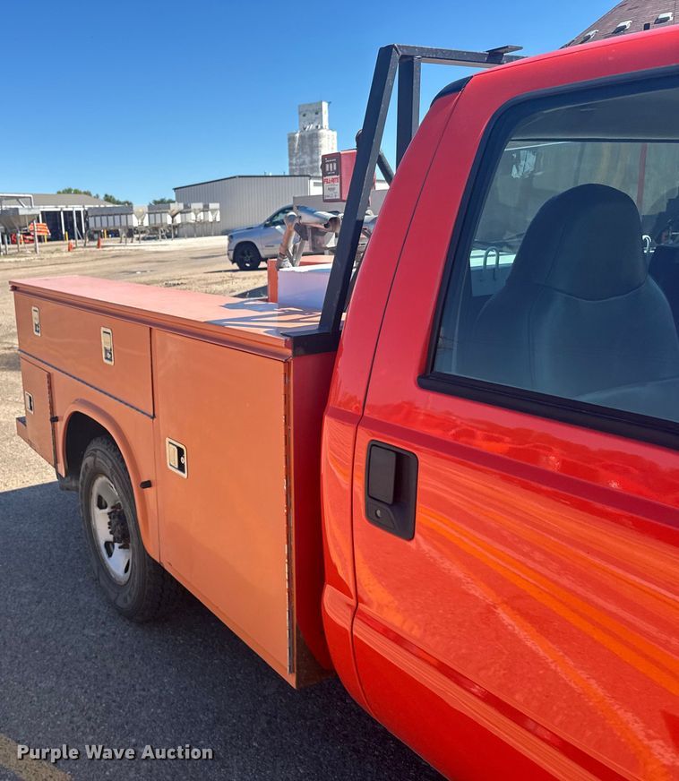 image for item ER2426 2009 Ford F250 Super Duty utility bed pickup truck