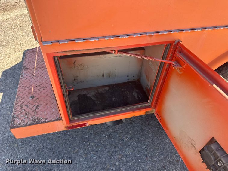 image for item ER2426 2009 Ford F250 Super Duty utility bed pickup truck