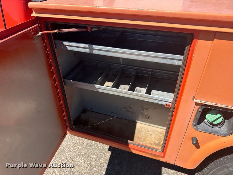 image for item ER2426 2009 Ford F250 Super Duty utility bed pickup truck