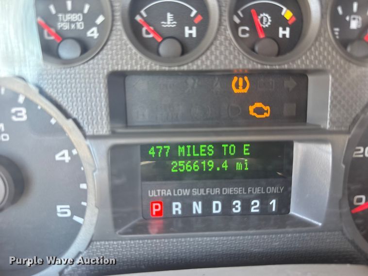 image for item ER2426 2009 Ford F250 Super Duty utility bed pickup truck