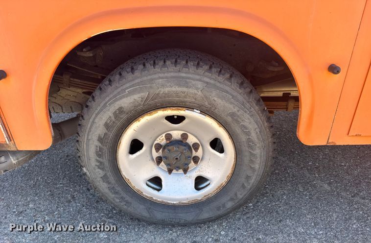 image for item ER2426 2009 Ford F250 Super Duty utility bed pickup truck