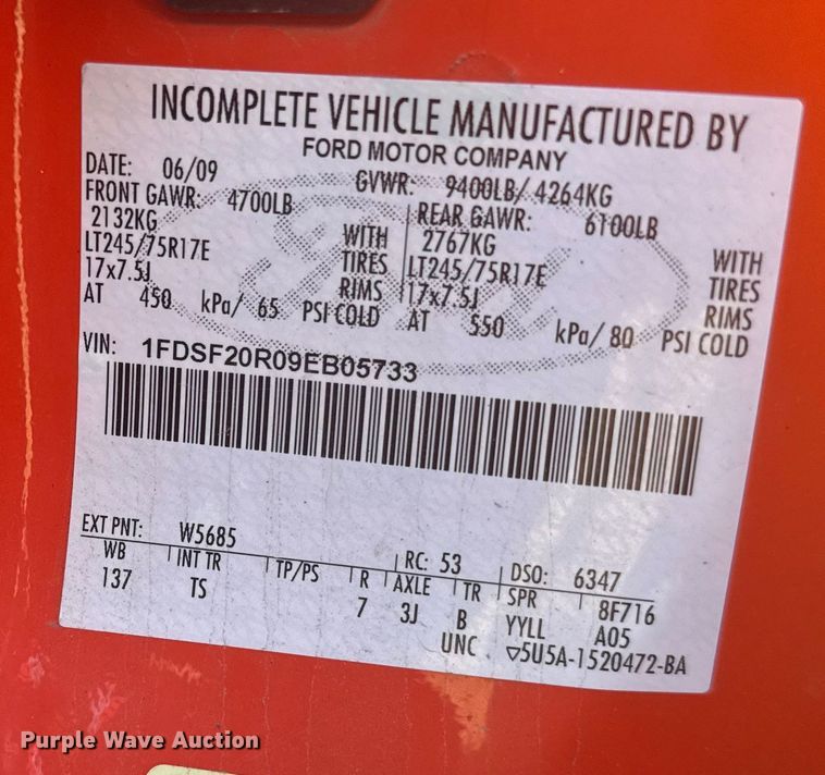 image for item ER2426 2009 Ford F250 Super Duty utility bed pickup truck