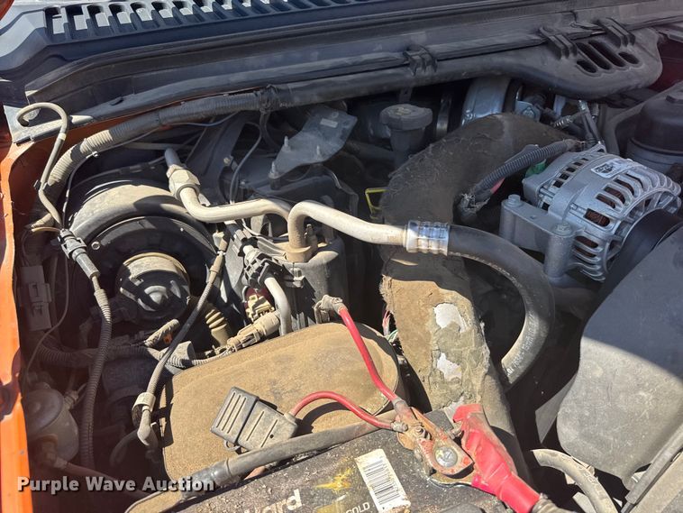 image for item ER2427 2003 Ford F250 Super Duty utility bed pickup truck