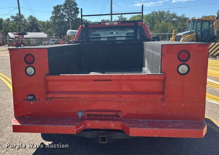 image for item ER2428 2015 Ford F350 Super Duty Crew Cab utility bed pickup truck