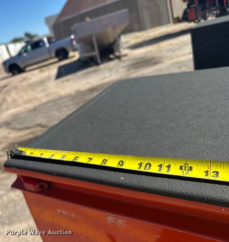 image for item ER2428 2015 Ford F350 Super Duty Crew Cab utility bed pickup truck