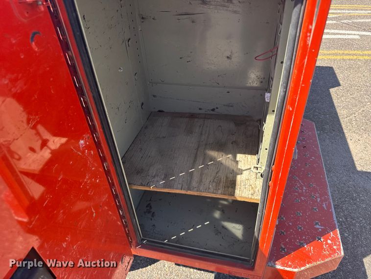 image for item ER2428 2015 Ford F350 Super Duty Crew Cab utility bed pickup truck