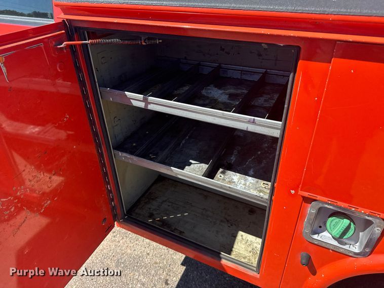 image for item ER2428 2015 Ford F350 Super Duty Crew Cab utility bed pickup truck