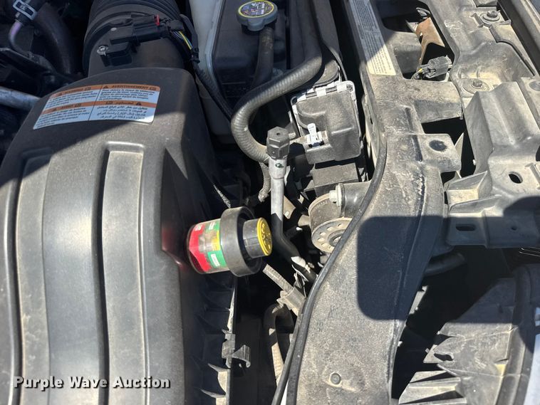 image for item ER2428 2015 Ford F350 Super Duty Crew Cab utility bed pickup truck