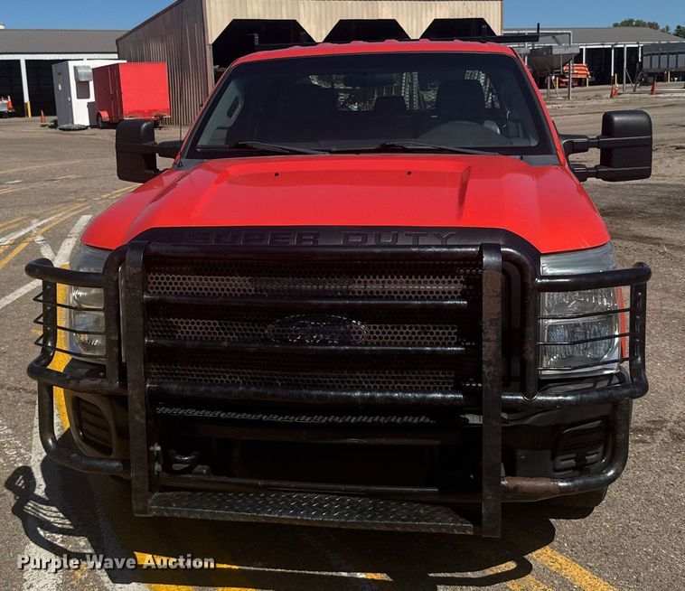 image for item ER2429 2011 Ford F250 Super Duty Crew Cab utility bed pickup truck