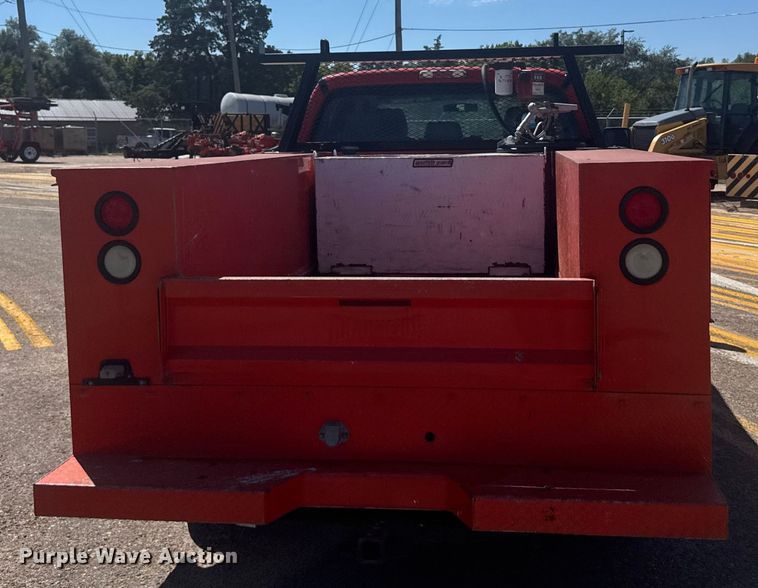 image for item ER2429 2011 Ford F250 Super Duty Crew Cab utility bed pickup truck