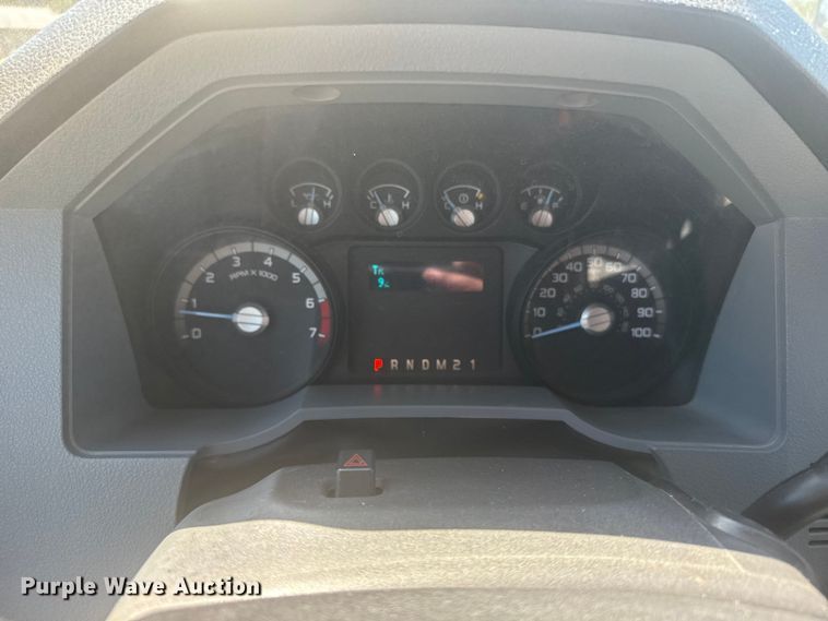 image for item ER2429 2011 Ford F250 Super Duty Crew Cab utility bed pickup truck