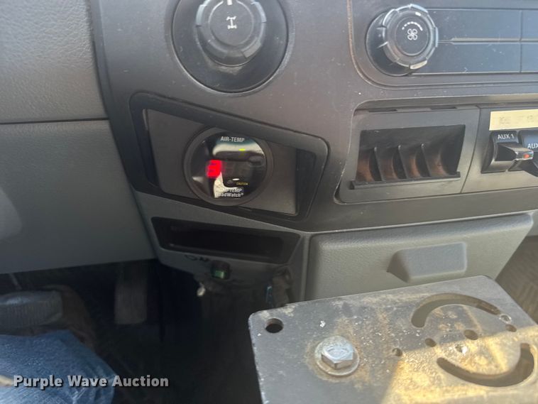 image for item ER2429 2011 Ford F250 Super Duty Crew Cab utility bed pickup truck