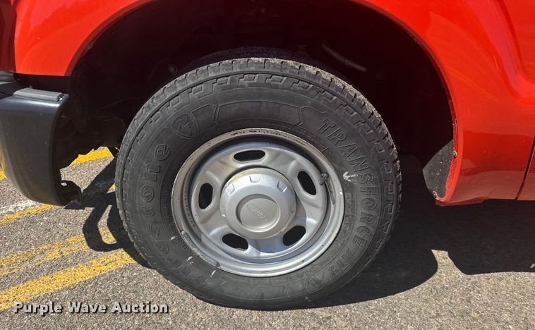 image for item ER2429 2011 Ford F250 Super Duty Crew Cab utility bed pickup truck