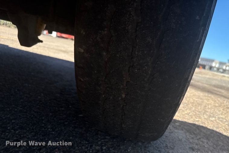 image for item ER2429 2011 Ford F250 Super Duty Crew Cab utility bed pickup truck