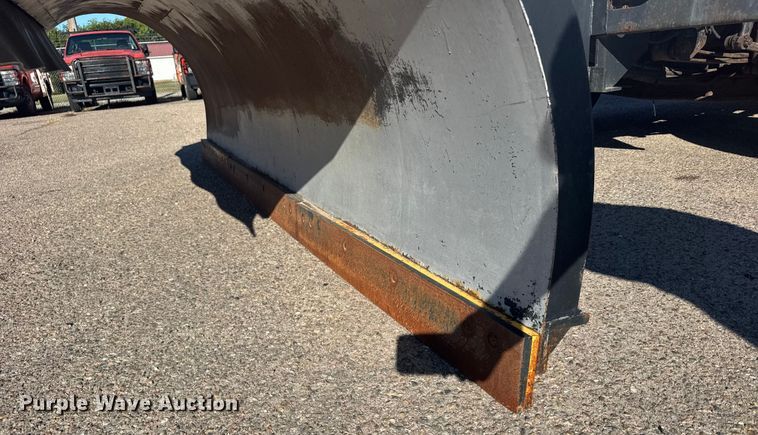 image for item ER2430 2007 International 7400 dump truck