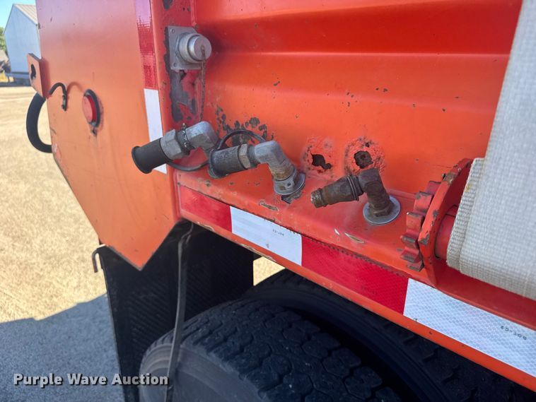 image for item ER2430 2007 International 7400 dump truck