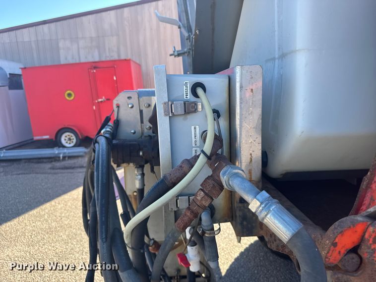 image for item ER2430 2007 International 7400 dump truck