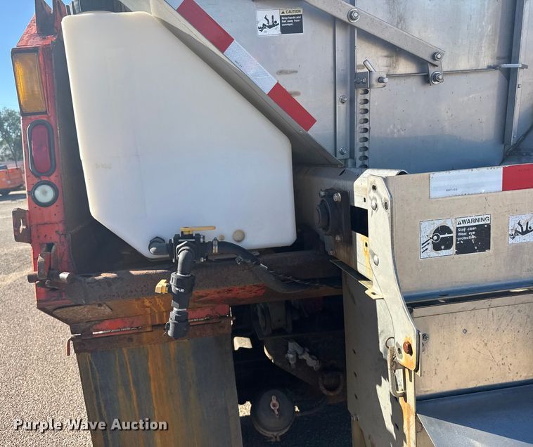 image for item ER2430 2007 International 7400 dump truck