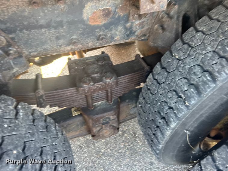 image for item ER2430 2007 International 7400 dump truck