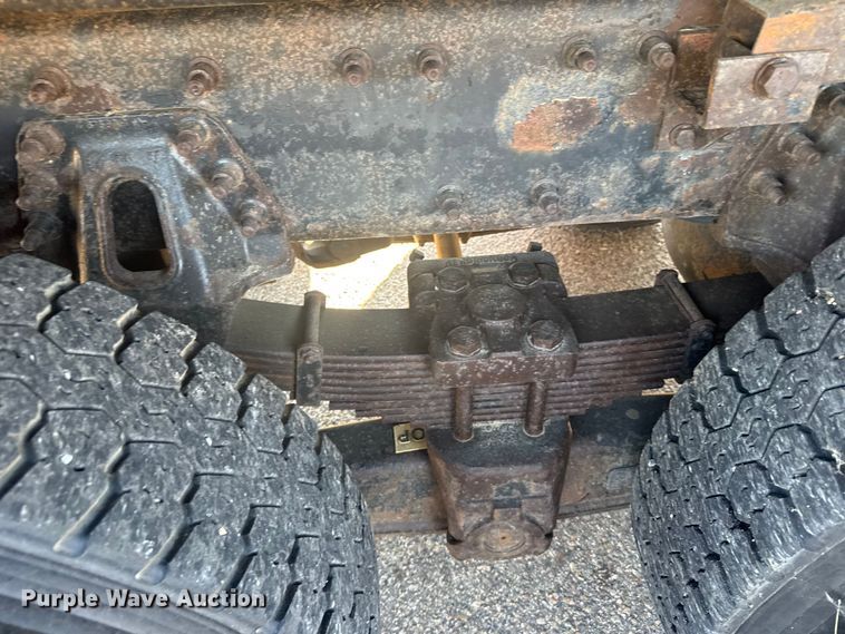 image for item ER2430 2007 International 7400 dump truck