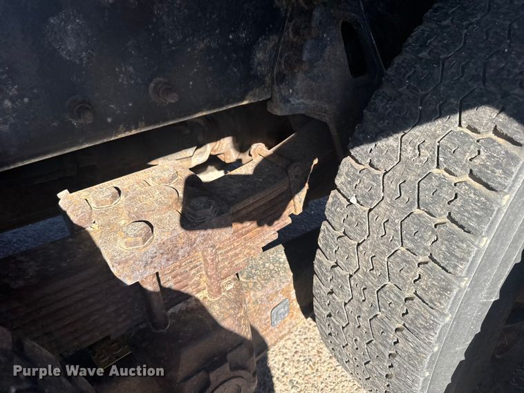 image for item ER2430 2007 International 7400 dump truck