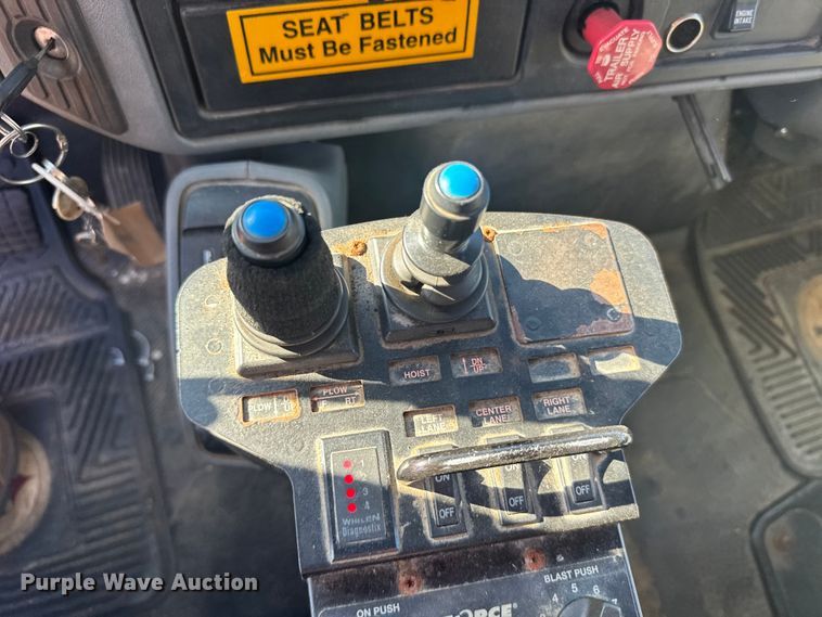 image for item ER2430 2007 International 7400 dump truck