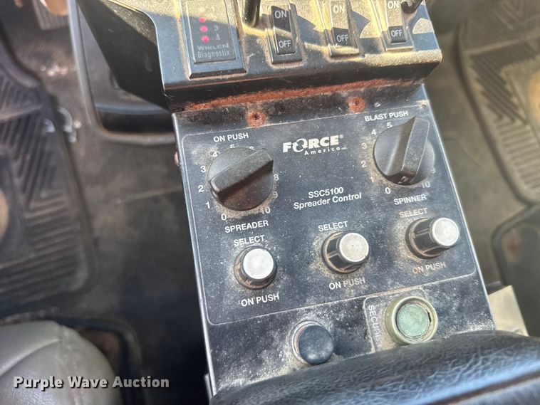 image for item ER2430 2007 International 7400 dump truck