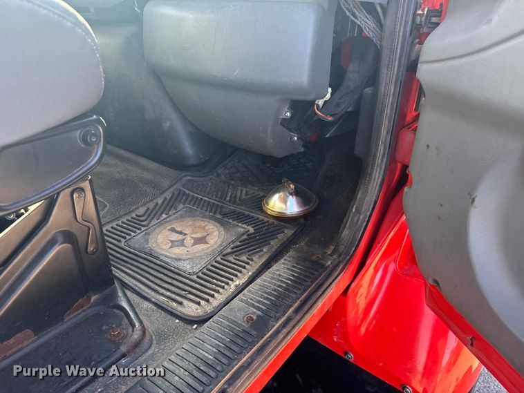 image for item ER2430 2007 International 7400 dump truck