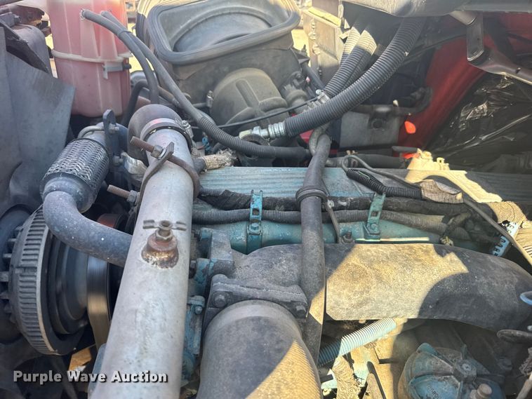 image for item ER2430 2007 International 7400 dump truck