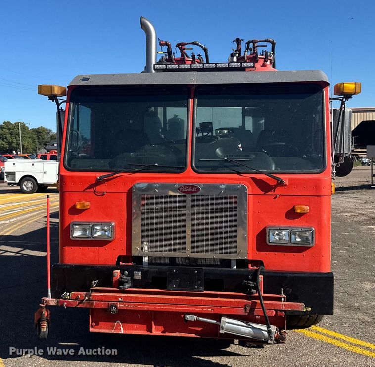 image for item ER2433 2005 Peterbilt 320 paint striper truck