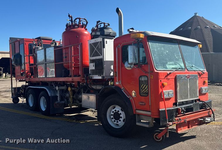 image for item ER2433 2005 Peterbilt 320 paint striper truck