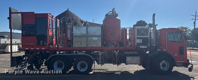 image for item ER2433 2005 Peterbilt 320 paint striper truck