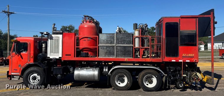 image for item ER2433 2005 Peterbilt 320 paint striper truck