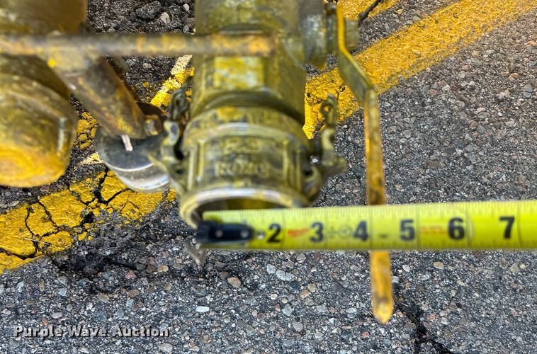 image for item ER2433 2005 Peterbilt 320 paint striper truck