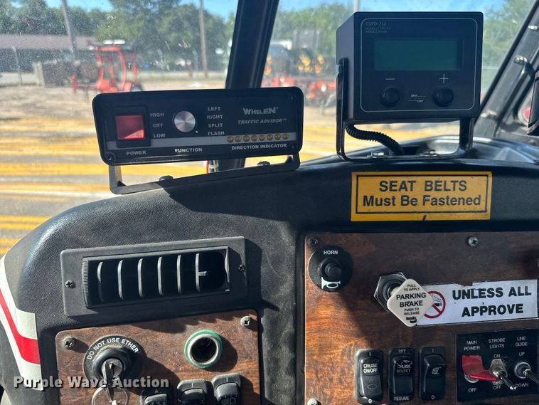 image for item ER2433 2005 Peterbilt 320 paint striper truck