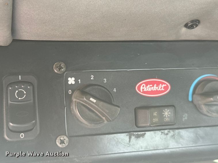 image for item ER2433 2005 Peterbilt 320 paint striper truck