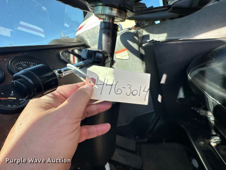 image for item ER2433 2005 Peterbilt 320 paint striper truck