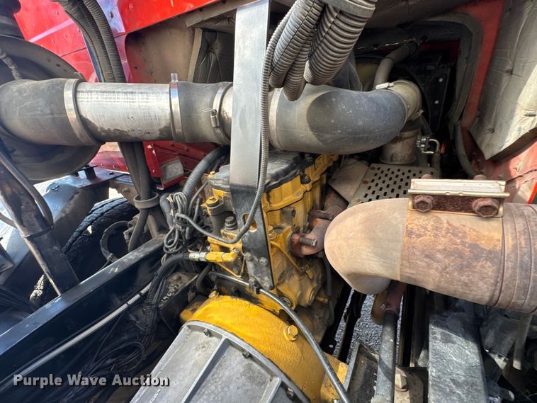 image for item ER2433 2005 Peterbilt 320 paint striper truck