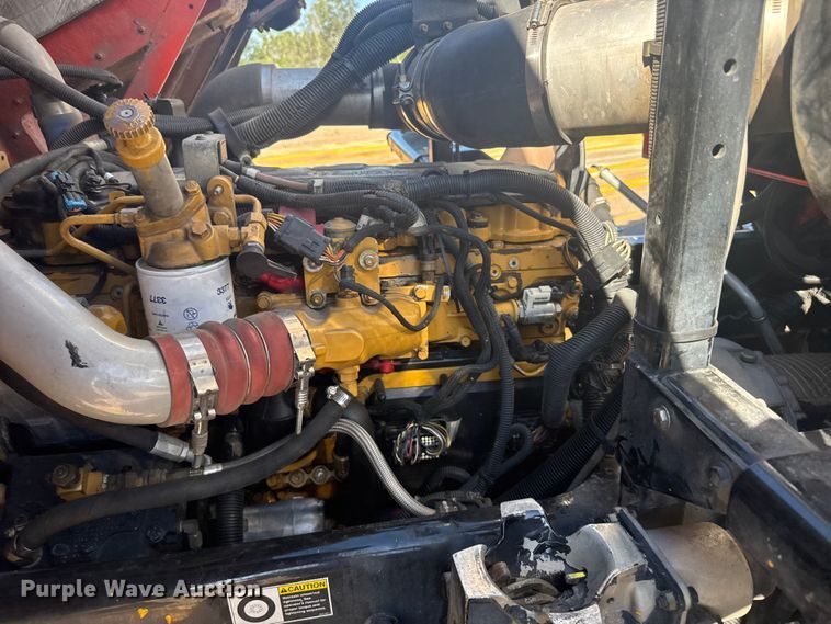 image for item ER2433 2005 Peterbilt 320 paint striper truck