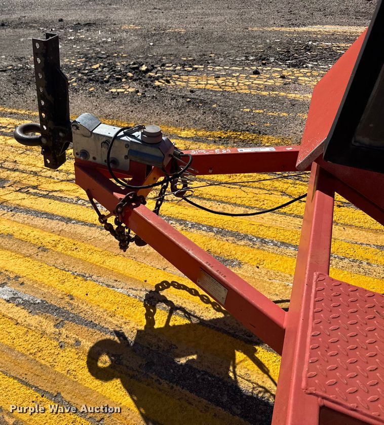 image for item ER2434 2005 Ver-Mac PCMS1210 message board trailer