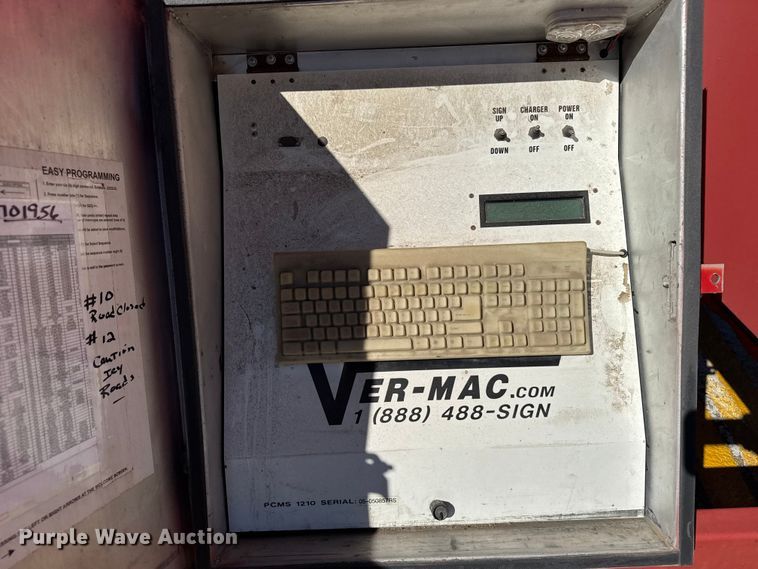 image for item ER2434 2005 Ver-Mac PCMS1210 message board trailer