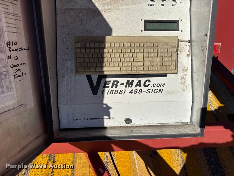 image for item ER2434 2005 Ver-Mac PCMS1210 message board trailer