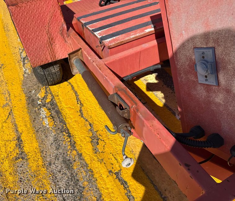 image for item ER2434 2005 Ver-Mac PCMS1210 message board trailer