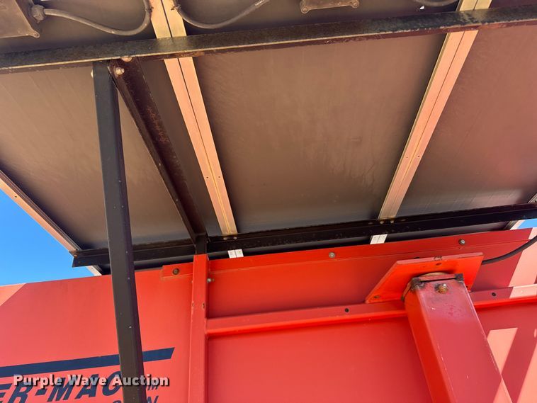 image for item ER2434 2005 Ver-Mac PCMS1210 message board trailer